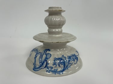 17THC DUTCH DELFT STYLE MID DRIP WHITE CANDLESTICK W/ BLUE DECORATION LIBERTAS 6" X 7"