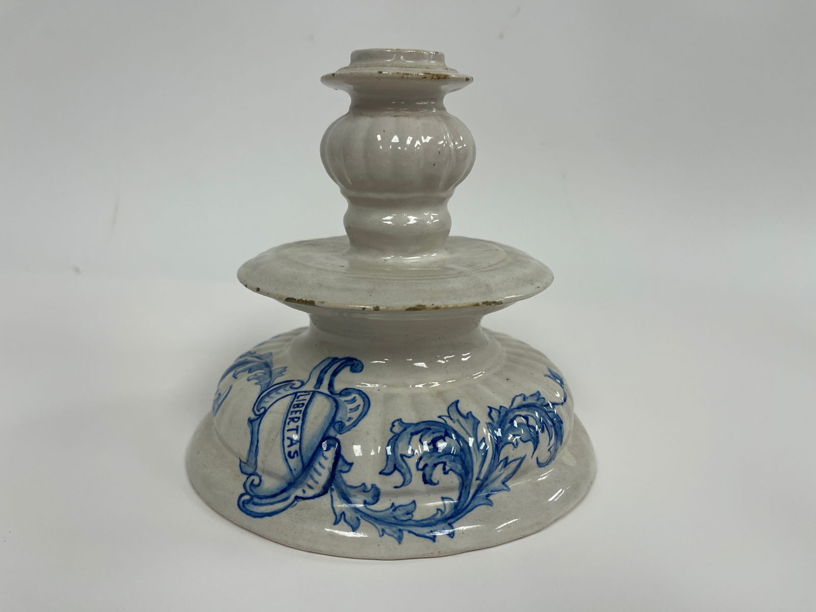 17THC  DUTCH DELFT STYLE MID DRIP WHITE CANDLESTICK W/ BLUE DECORATION LIBERTAS 6" X 7" (1 of 6)
