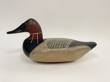 FOLK ART CARVED AND PAINTED DECOY