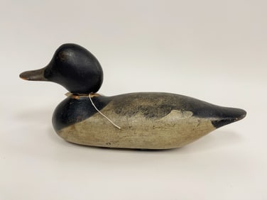 FOLK ART CARVED AND PAINTED DECOY