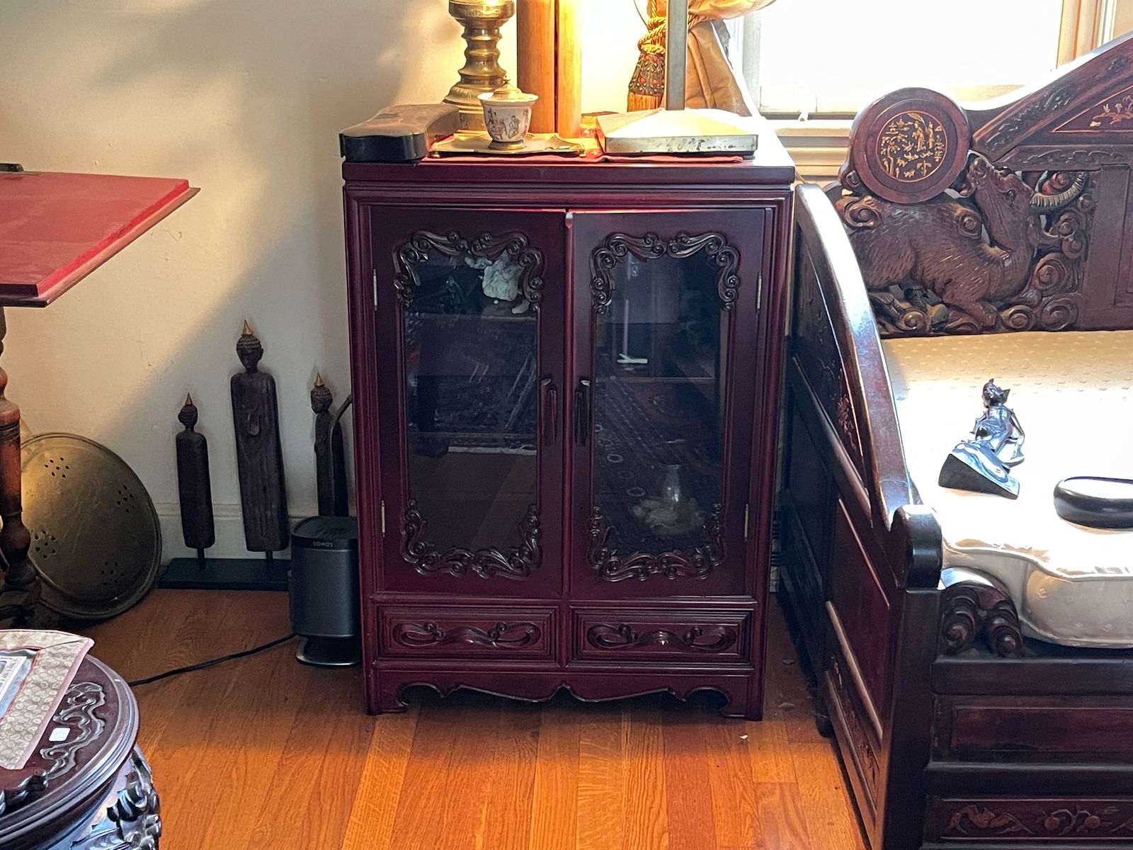 CARVED ROSEWOOD DISPLAY CASE (1 of 3)