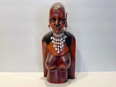 CARVED AFRICAN LADY