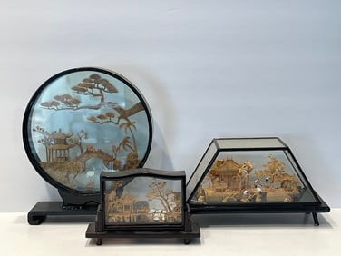 GROUPING OF CARVED WOODEN ITEMS 4", 10"