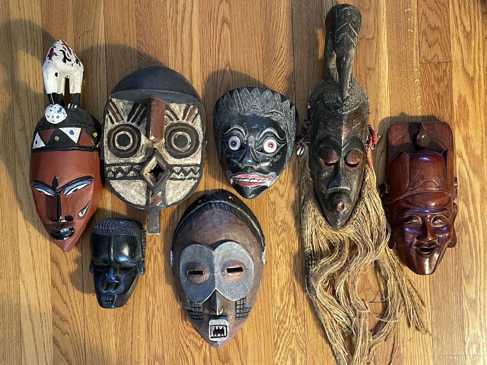 GROUPING OF MISC. WOODEN CARVED MASKS (1 of 2)