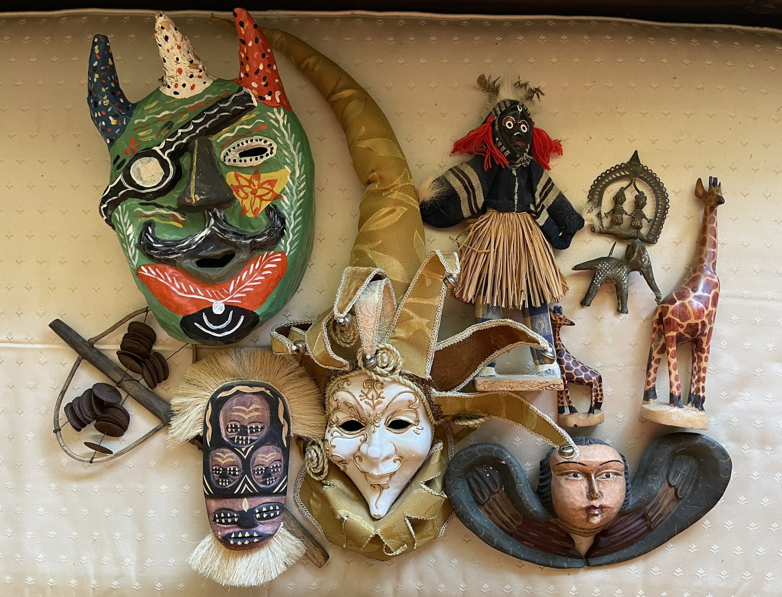 GROUPING OF WHIMSICAL MASKS AND FIGURES: GROUPING OF WHIMSICAL MASKS AND FIGURES