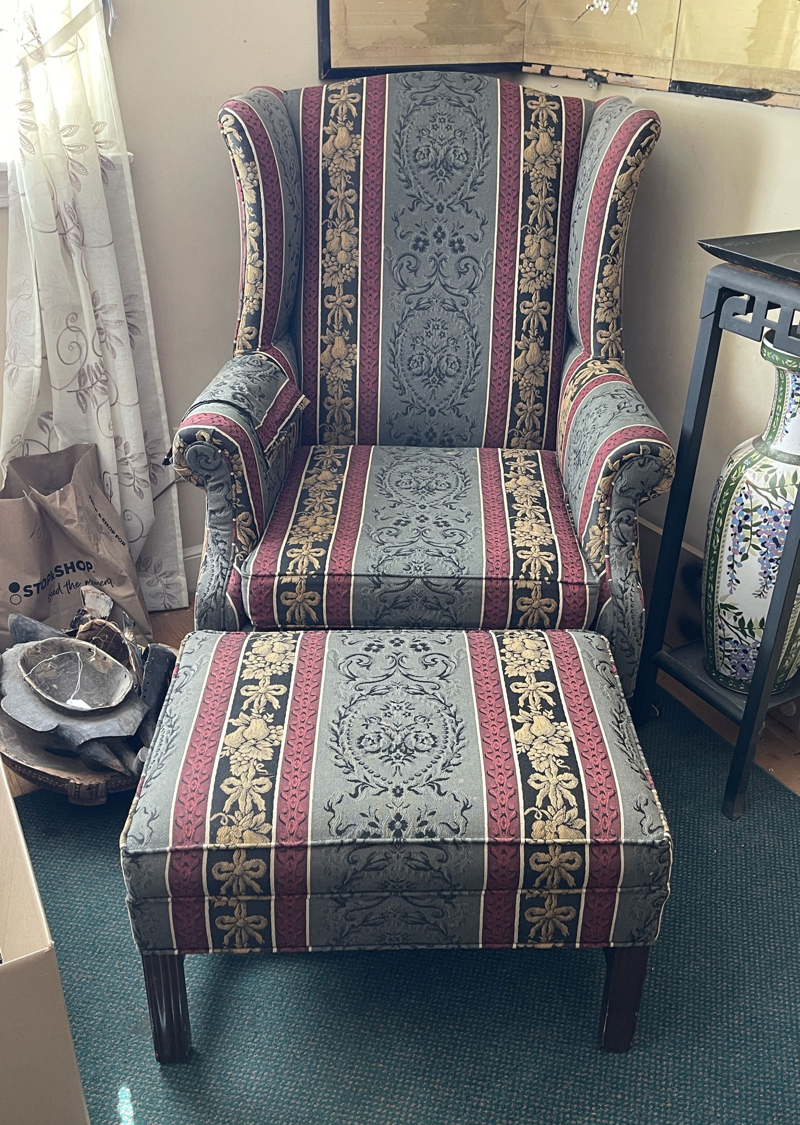 WINGBACK CHAIR WITH MATCHING OTTOMAN 41T X 19 SEAT: WINGBACK CHAIR WITH MATCHING OTTOMAN 41T X 19 SEAT