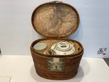 WICKER BASKET WITH TEAPOT AND CUP 11 X 8 X 8