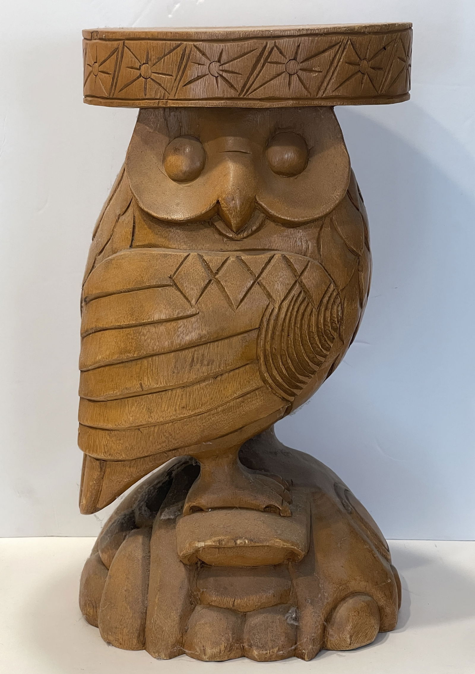 FOLK ART CARVED OWL (1 of 4)