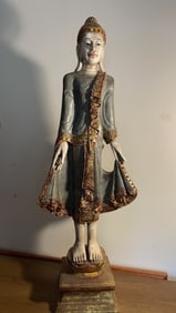 LARGE DECORATED WOOD CARVING OF A LADY