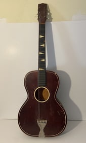 ACOUSTIC GUITAR