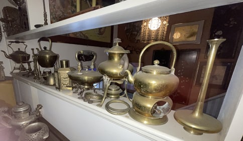 LARGE COLLECTIONS OF BRASS TEAPOTS, ETC.