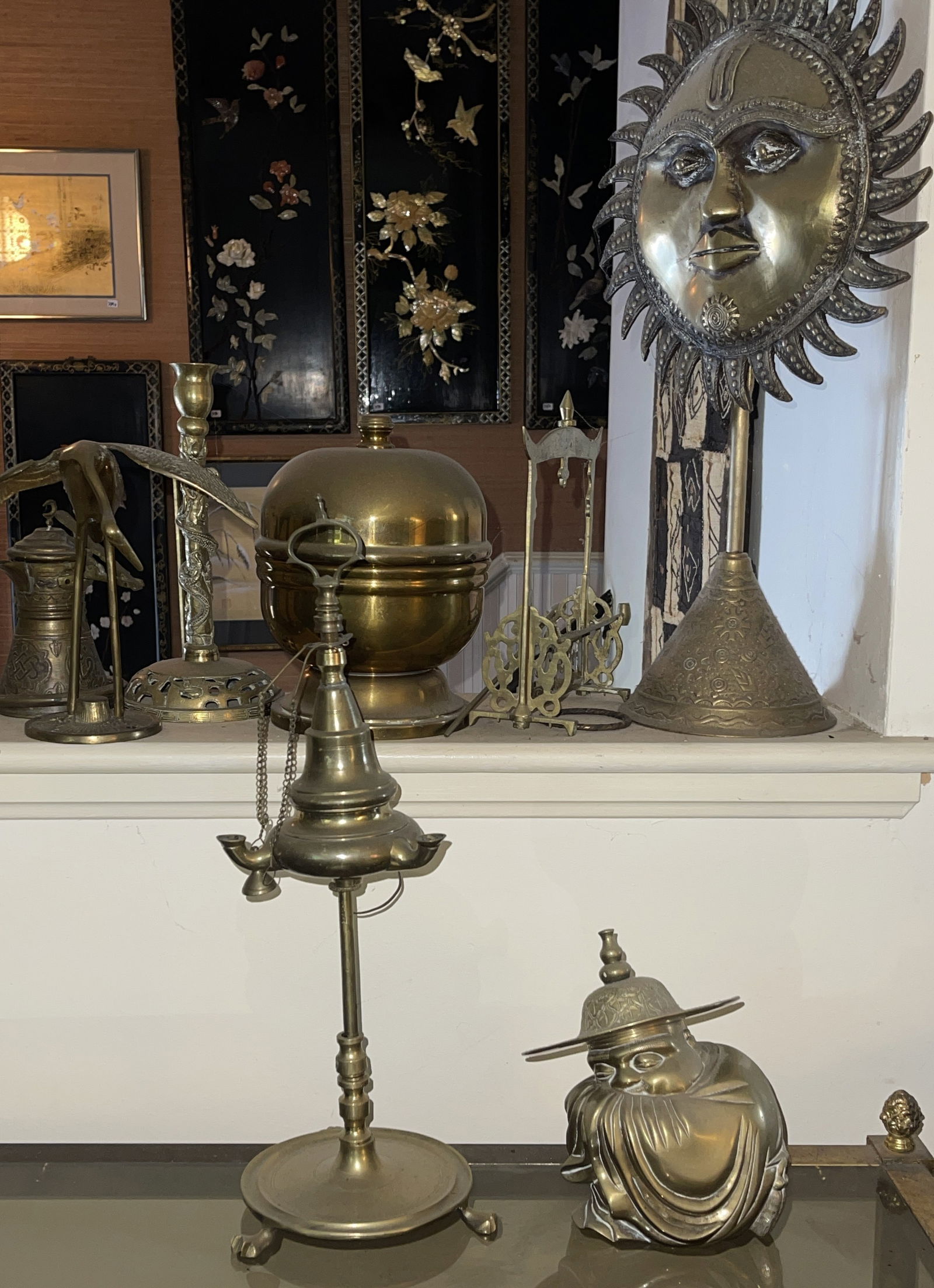 GROUPING OF BRASS ITEMS , THE SUN, LANTERN OTHERS (1 of 2)