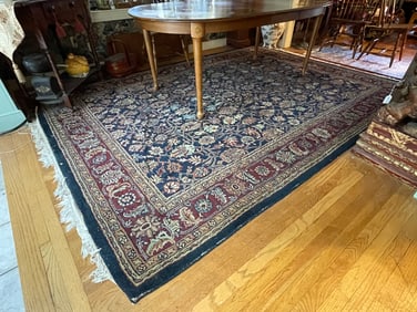 LARGE ROOM SIZED RUG