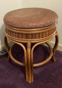WICKER STOOL