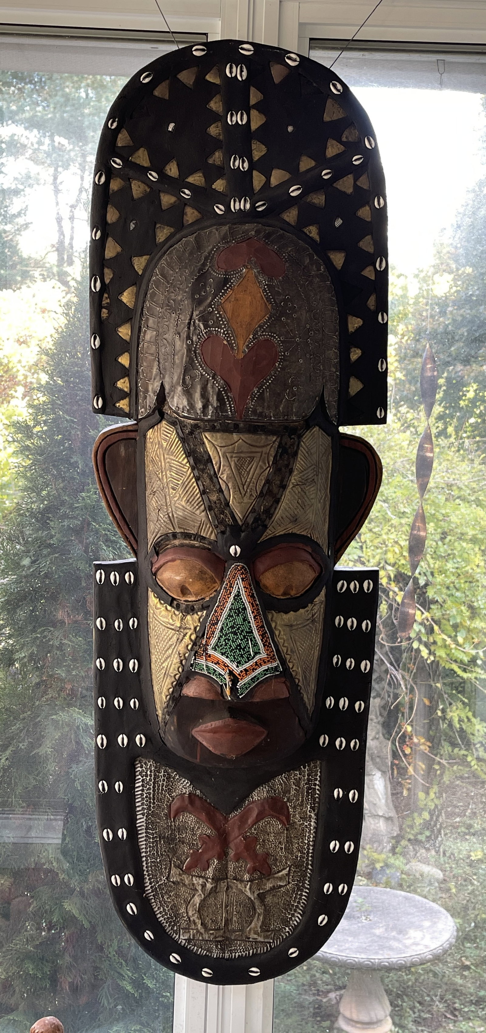 LARGE DECORATED AFRICAN MASK: LARGE DECORATED AFRICAN MASK 16" X 50"