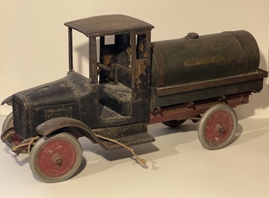 BUDDY L OIL TANKER TRUCK