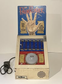 25 CENT COIN OPERATED PALM READER