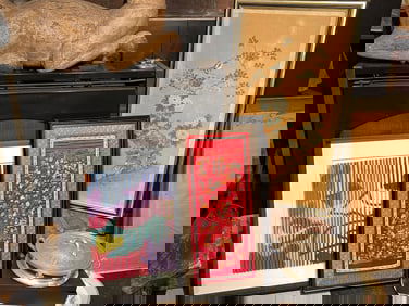 GROUPING OF FRAMED ITEMS