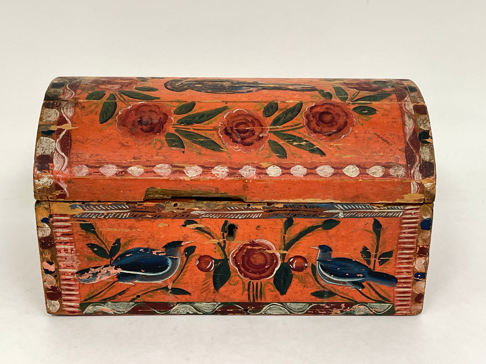RARE 19TH C PA GERMAN DECORATED DOME TOP BOX SALMON PAINTED WITH BLUE BIRDS (1 of 6)