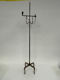 UNUSUAL FLOOR STANDING C. 1725 4 FOOTED SPRING ACTIVE CANDLE STANDARD