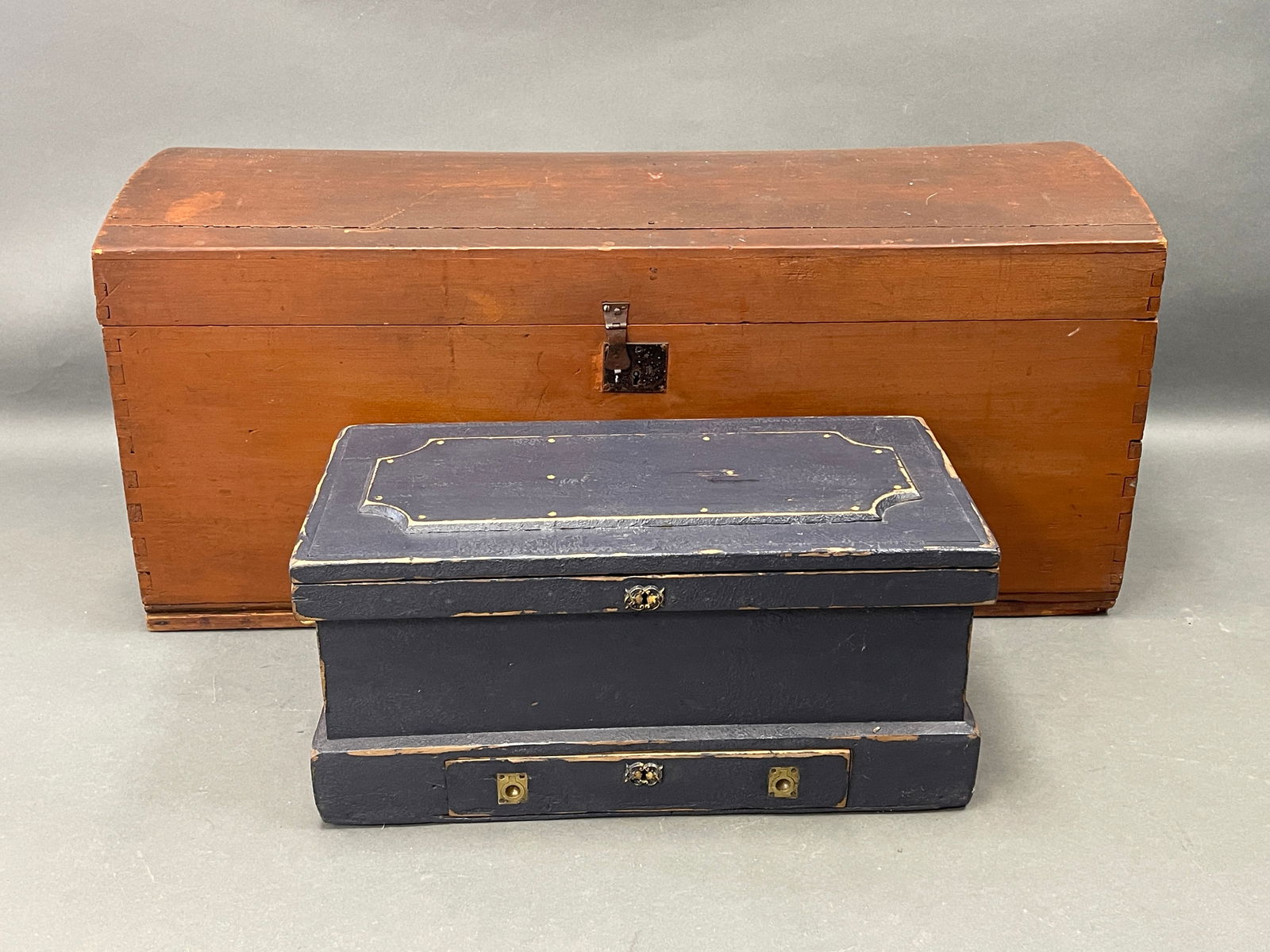 RED BLANKET CHEST, BLUE TOOL BOX (1 of 3)