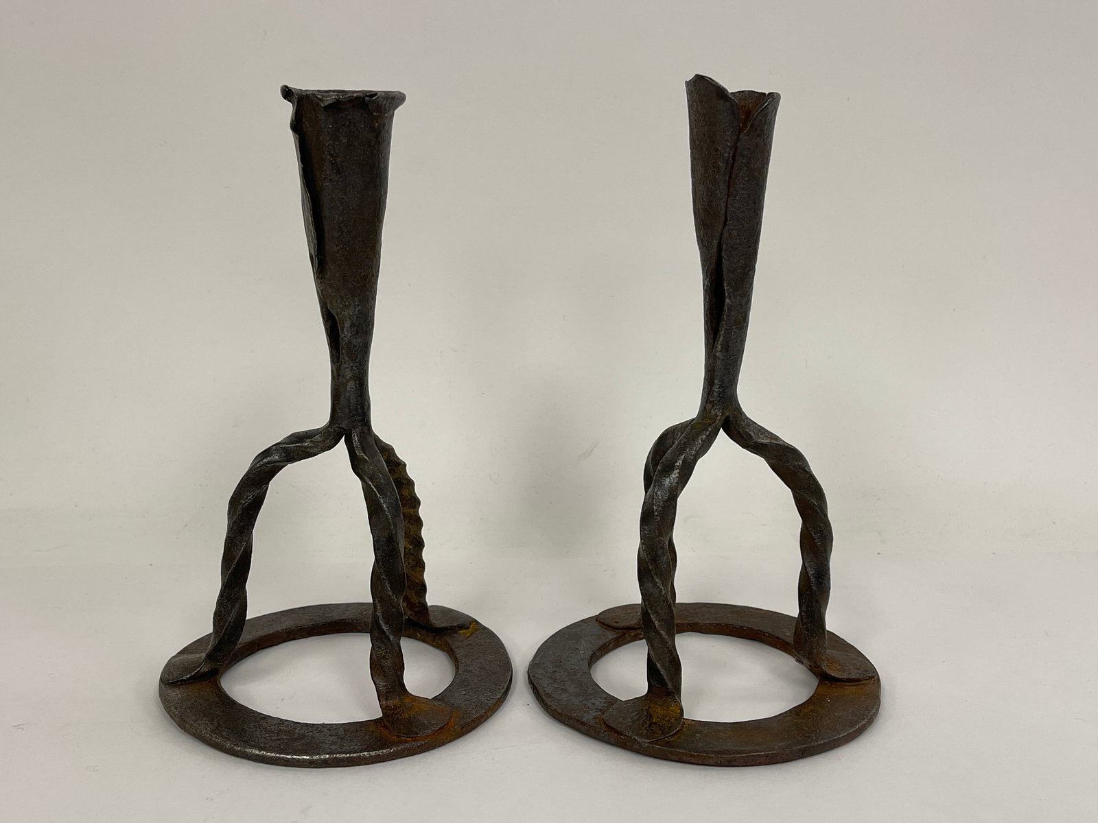 RARE PAIR OF 17-18TH C WROUGHT IRON RING BASE CANDLESTICK C.1680-1720 (1 of 2)