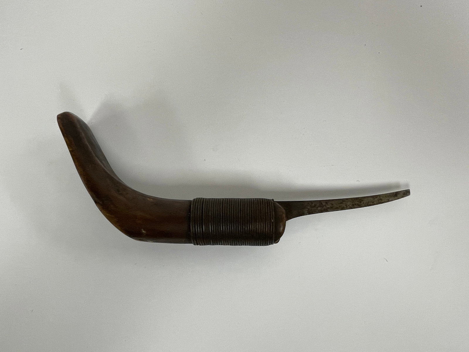 EARLY CROOKED KNIFE: CROOKED KNIFE 6.5" X 3"