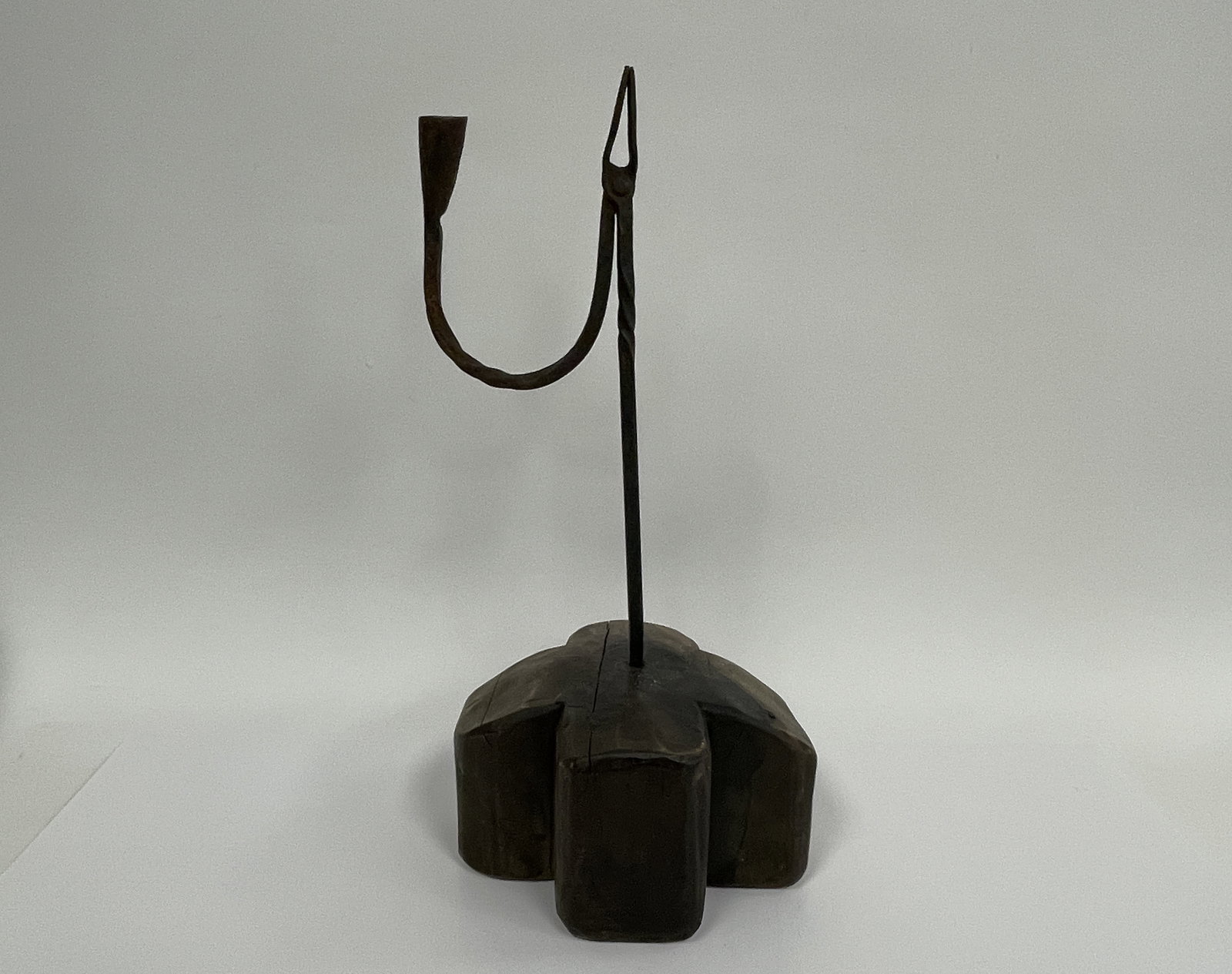 ORIGINAL X BASE QUEEN ANNE FORGED IRON RUSH LIGHT IN OLD RED PAINT (1 of 3)