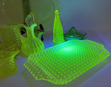 grouping of uranium glass