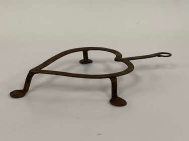 HEART SHAPED FORGED IRON TRIVET W/ UNUSUAL HANGING HANDLE