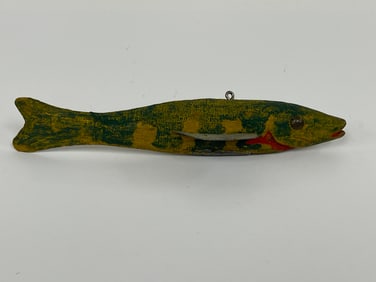 8" FISH DECOY WEIGHTED , MUSTARD PAIN WITH TIN FINS