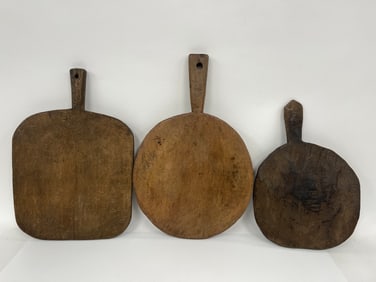 GROUP OF 3 LOVELY CONDITION , WOODEN PASTRY BOARDS W/ HANDLES