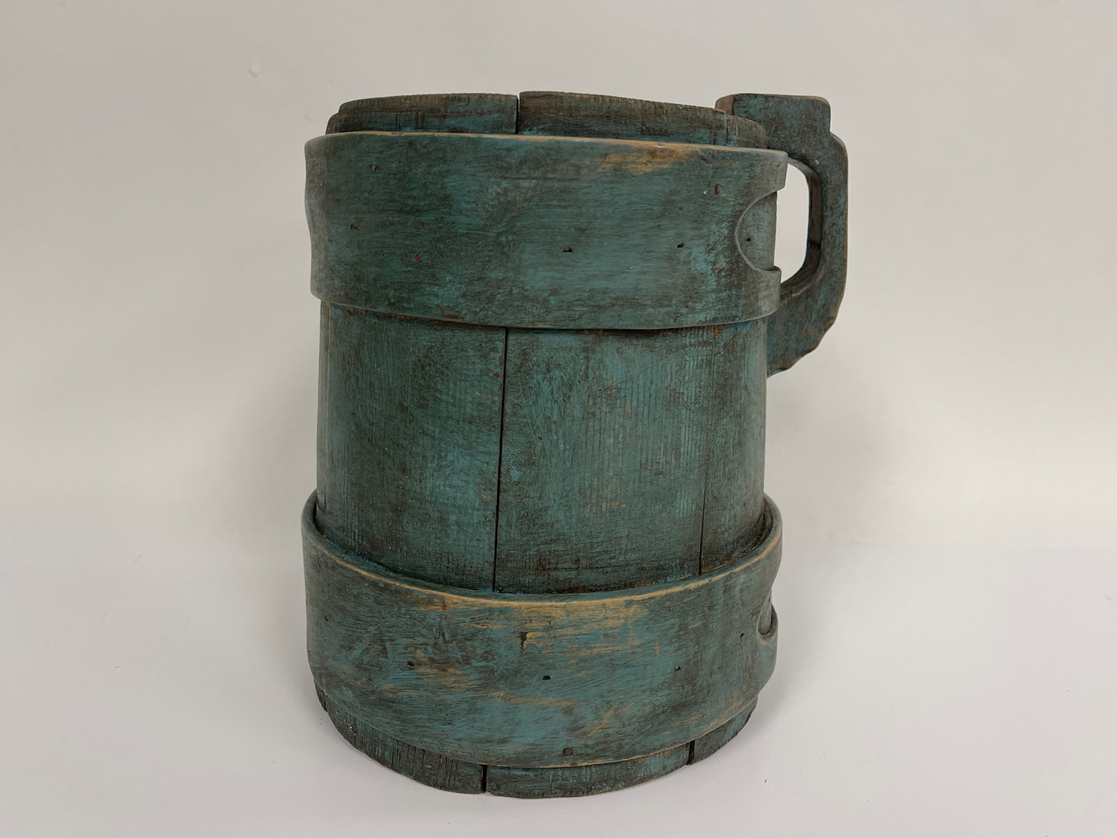 EARLY WOODEN PIGGIN W/ LAPPED WOODEN BANDS IN OLD BLUE PAINT (1 of 6)