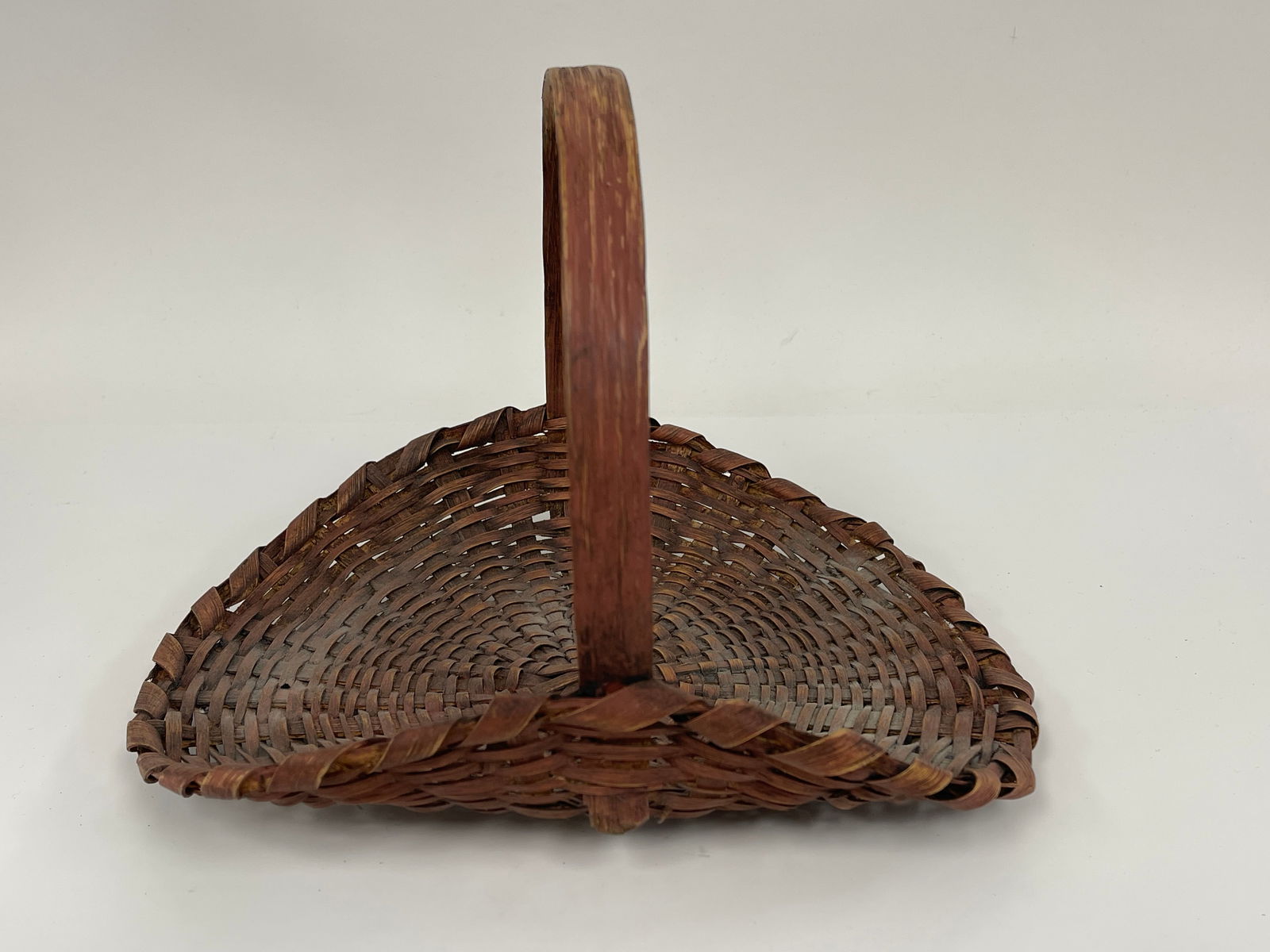 LITTLE FLOWER GATHERING BASKET PAINTED NAVY BLUE (1 of 3)