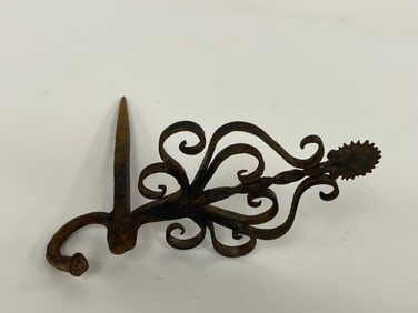 HEART SHAPED FLORAL DECORATED FORGED IRON BEAM HOOK