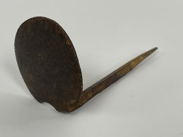 SINGLE 18TH C " FULL MOON " WITCHCRAFT MANTEL HOOK FROM SALEM , MASS