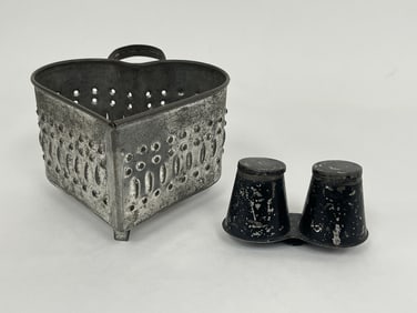 19th C PA tin heart cheese mold with handle