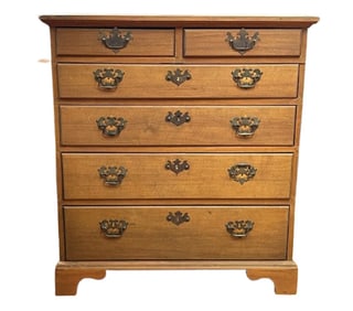 Maple chest of drawers