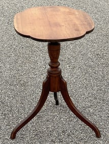 FEDERAL PERIOD SHAPED TOP CHERRY CANDLE STAND WITH CURLED FEET CT C.1810