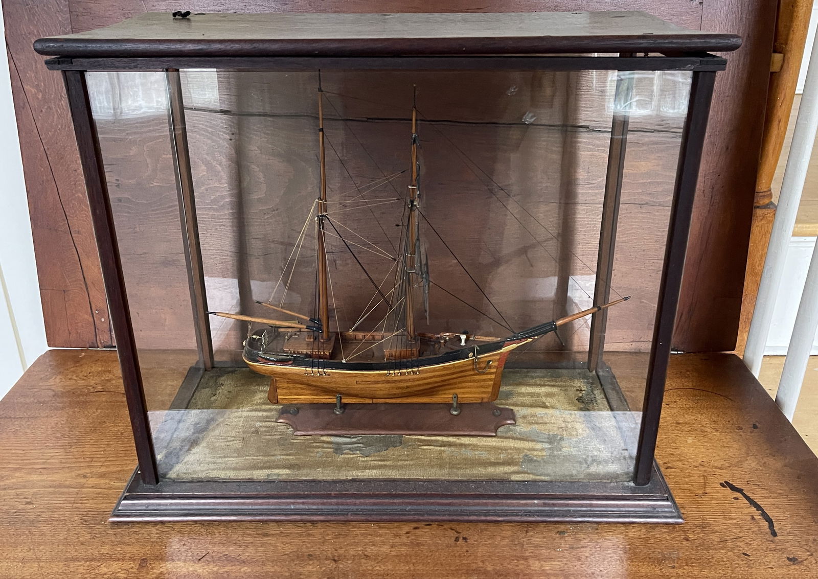 SHIP IN CASE (1 of 5)