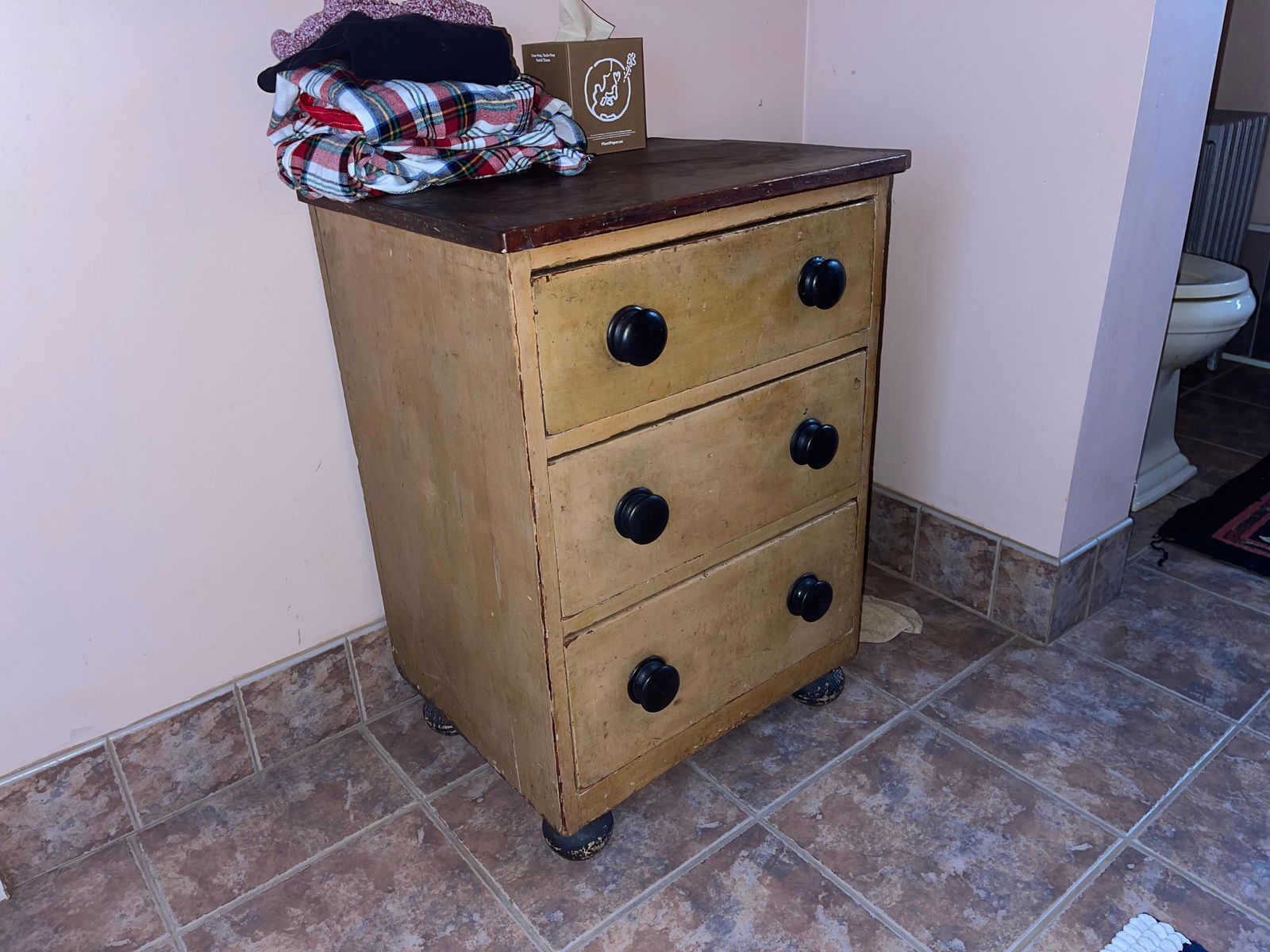 3 DRAWER MUSTARD CHEST: 3 DRAWER MUSTARD CHEST 21" X 17" X 3"