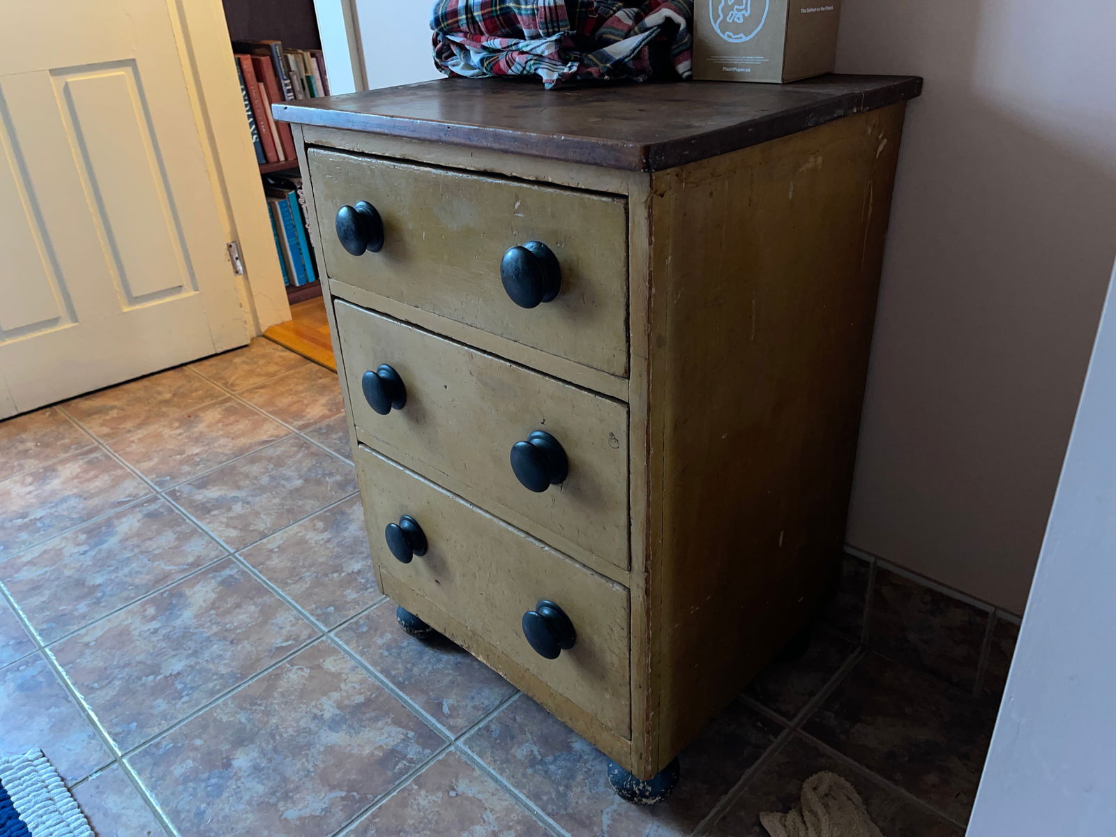 3 DRAWER MUSTARD CHEST - 2