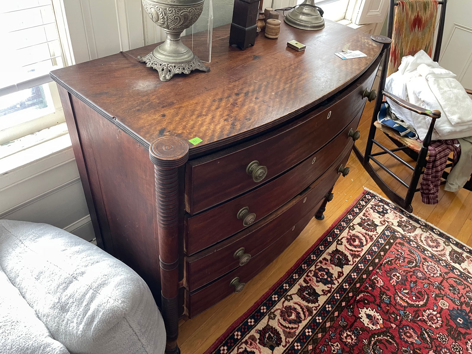 SHERATON FOUR DRAWER CHEST - 3