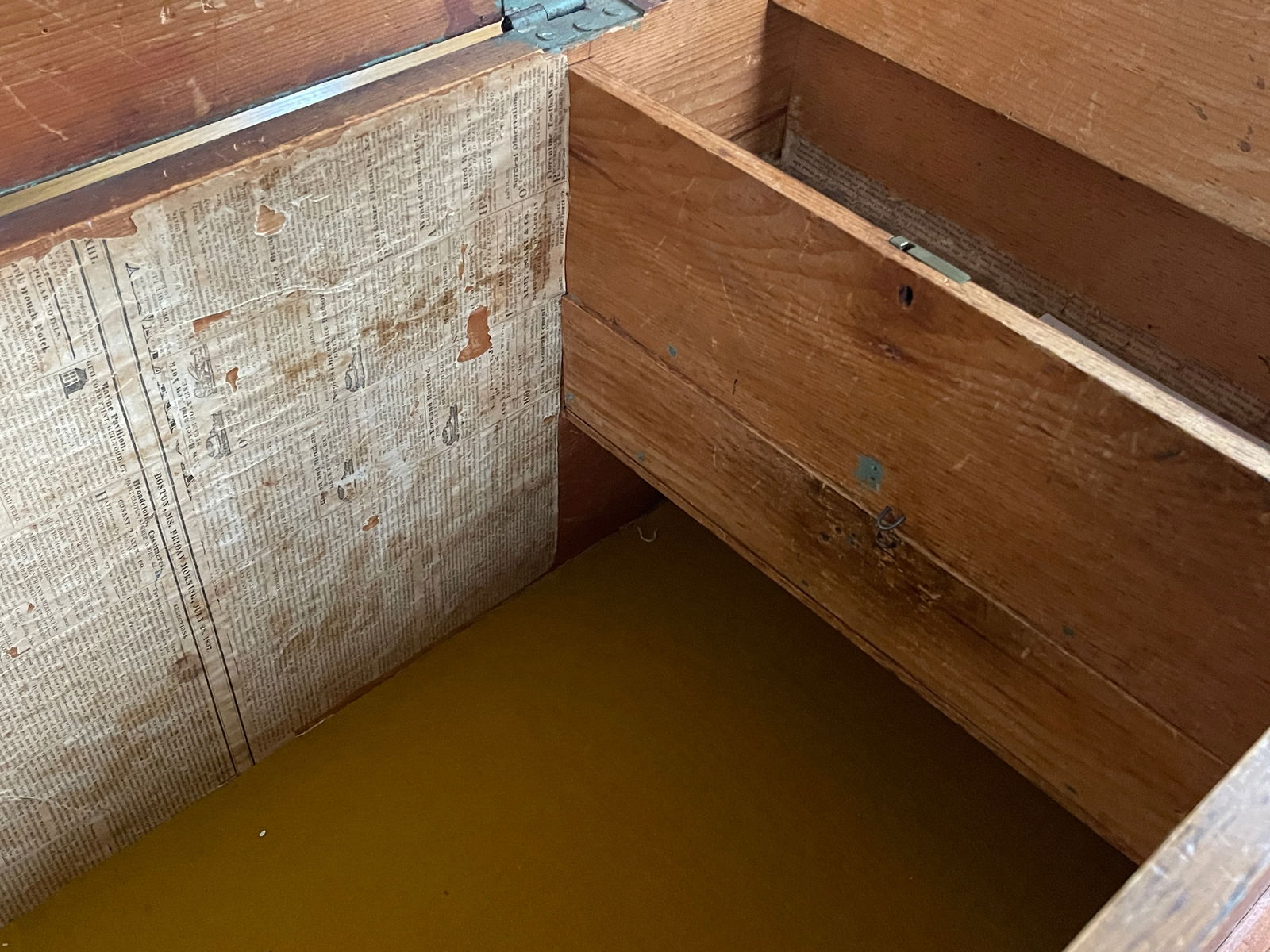 PINE DOVETAILED CHEST - 4