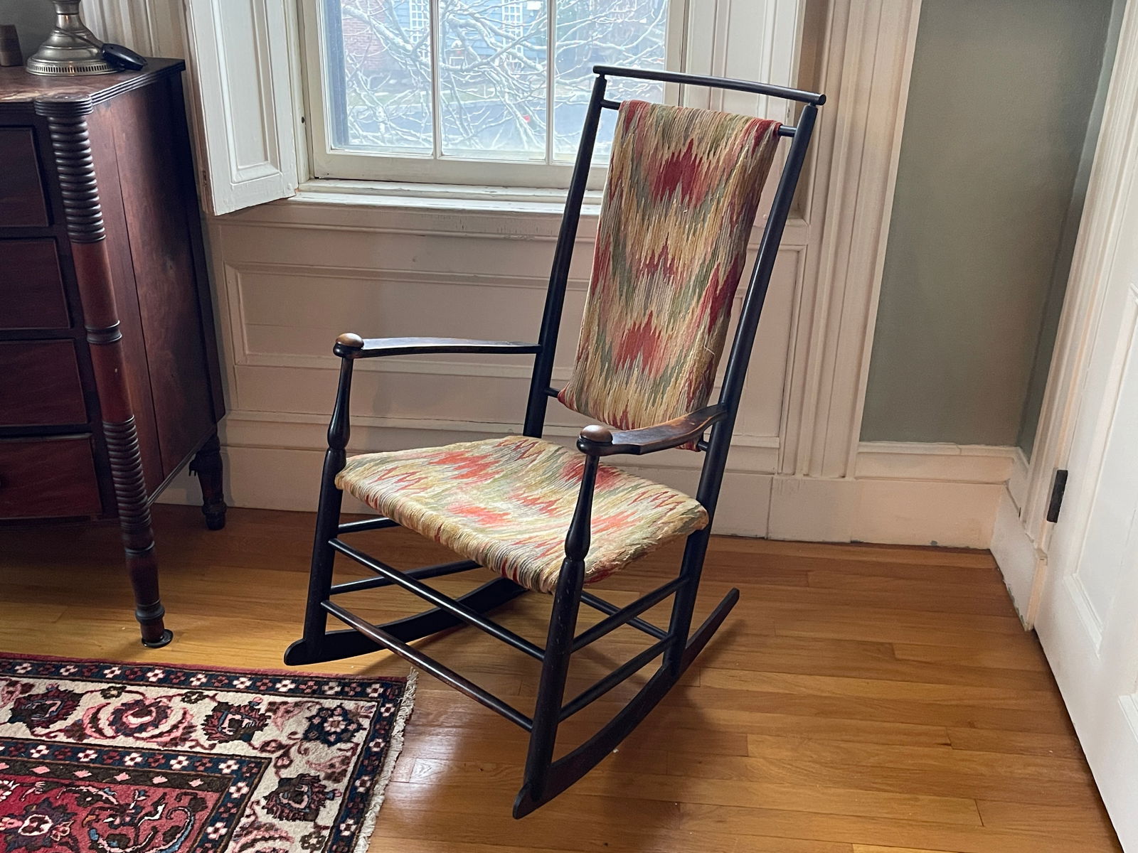 SHAKER ROCKER: SHAKER ROCKER 24"W X 40" X 17"