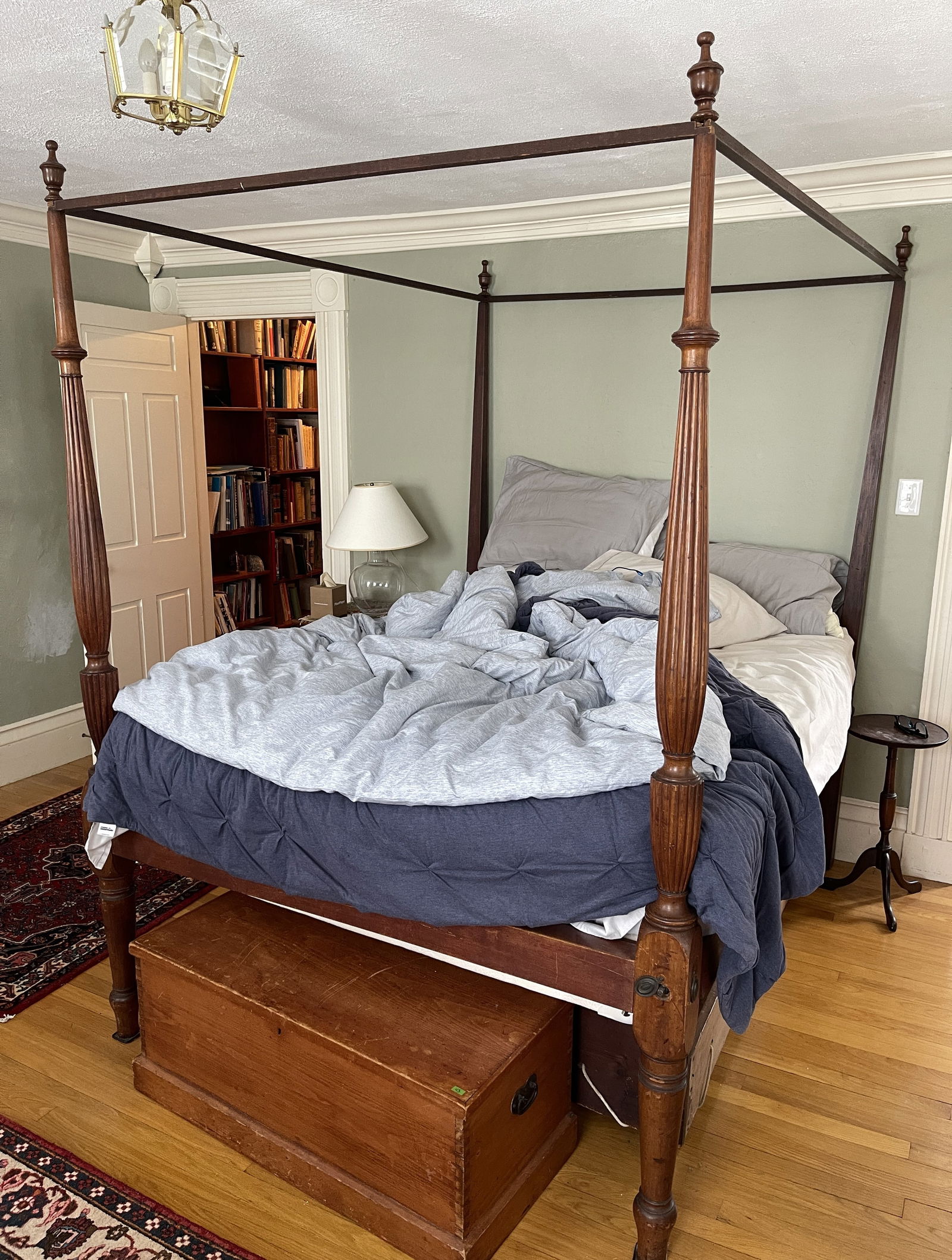 CARVED FOUR POST BED TESTER: CARVED FOUR POST BED TESTER