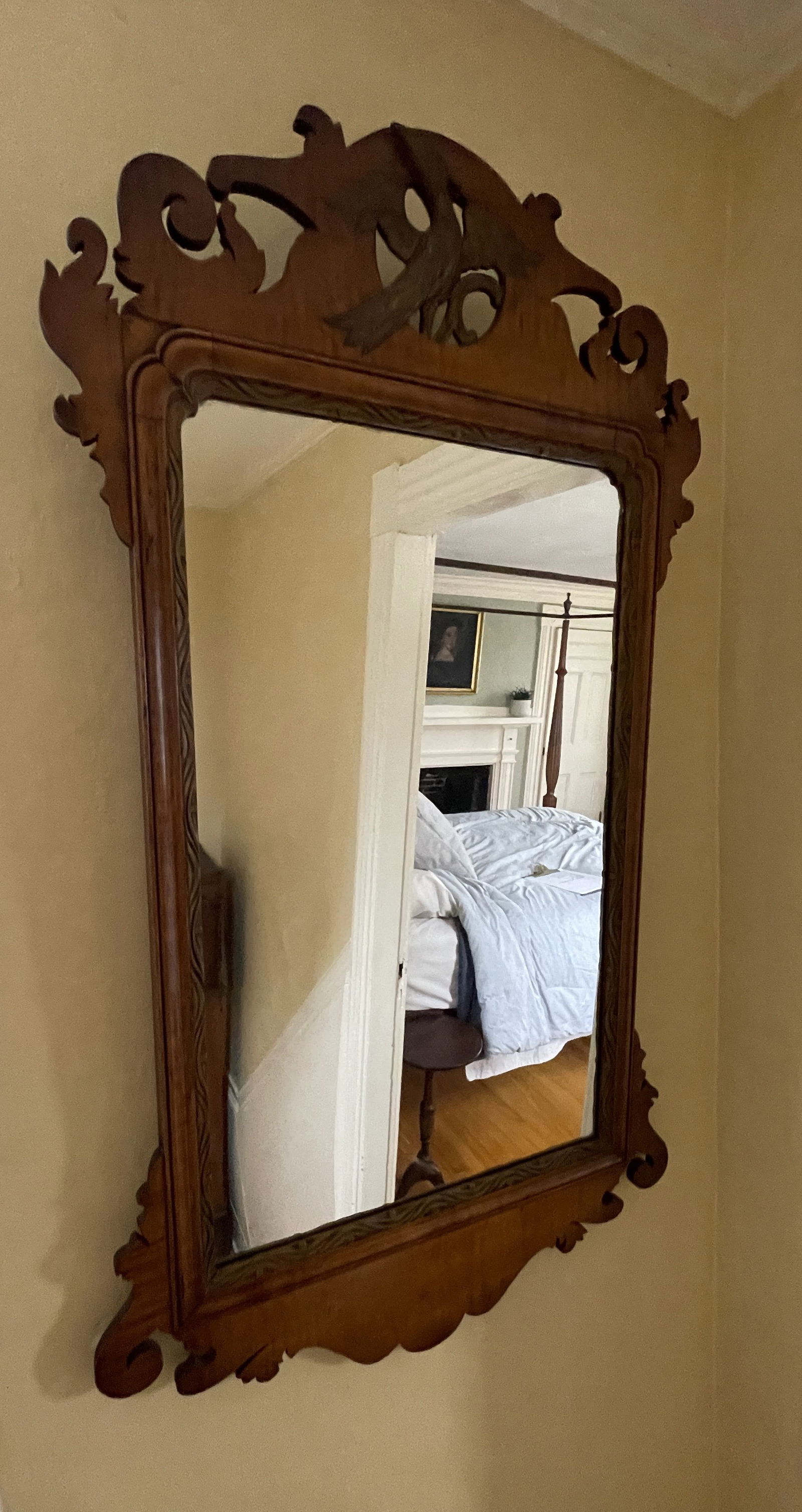 LEFT FACING EAGLE MIRROR (1 of 2)