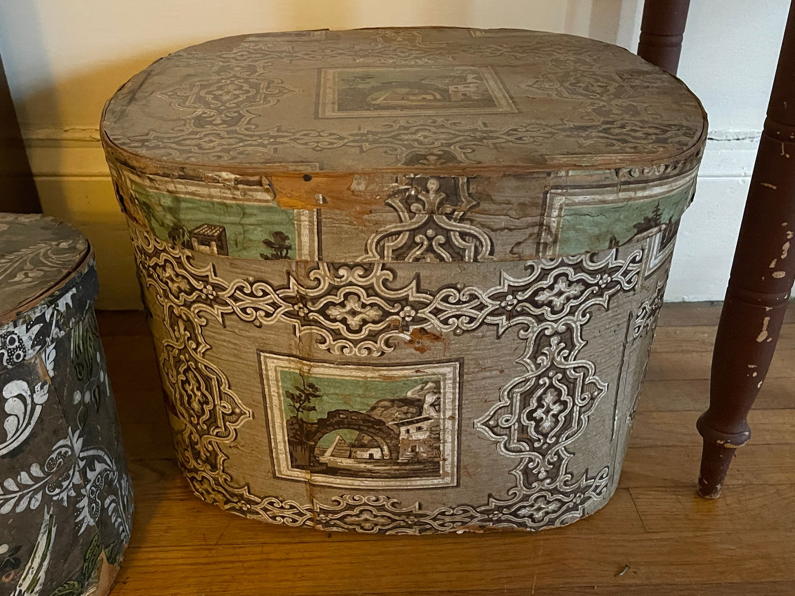 LARGE HANNAH DAVIS WALLPAPER BOX: LARGE HANNAH DAVIS WALLPAPER BOX 17" X 20" X 16"