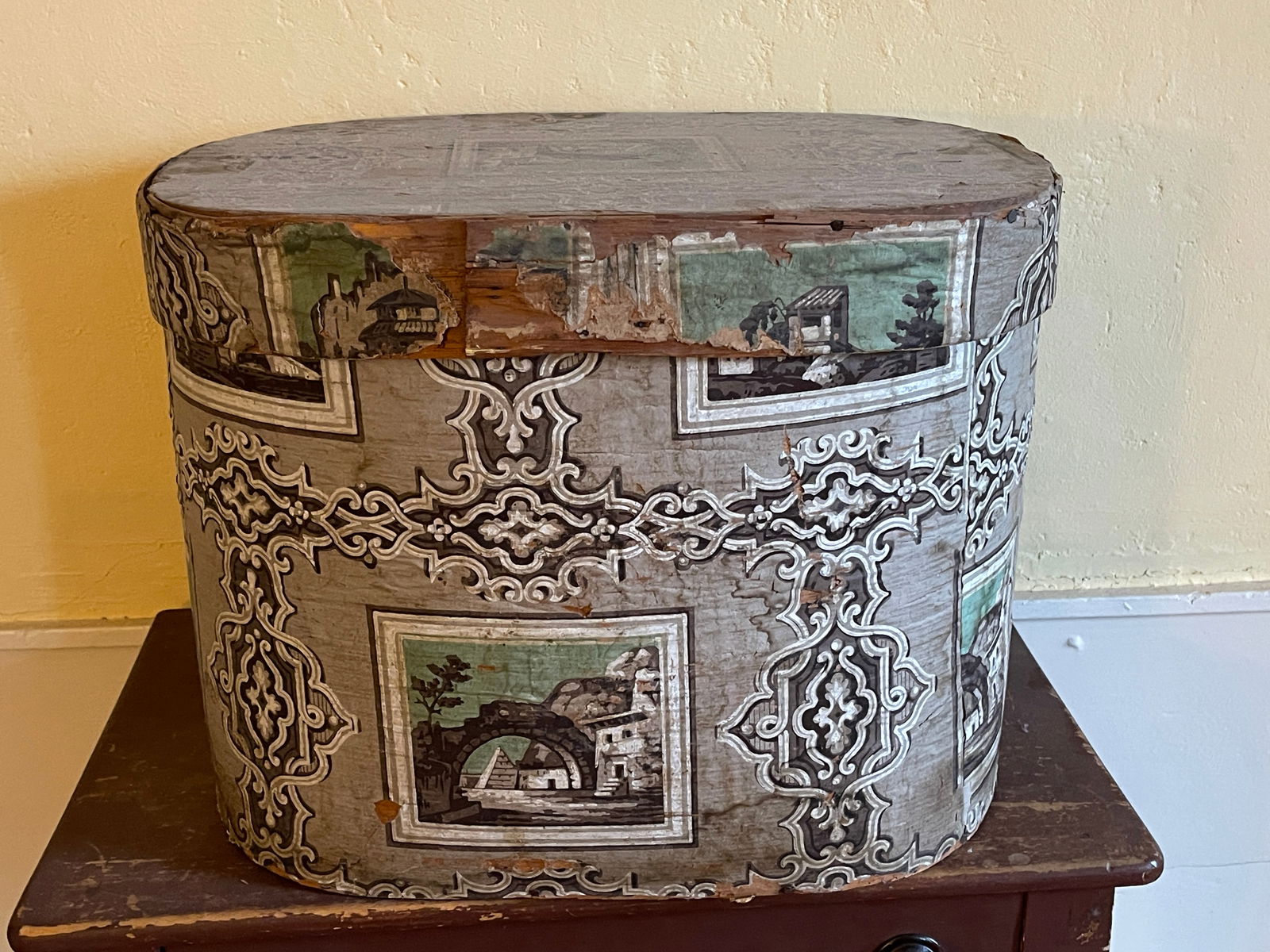 LARGE HANNAH DAVIS WALLPAPER BOX - 3