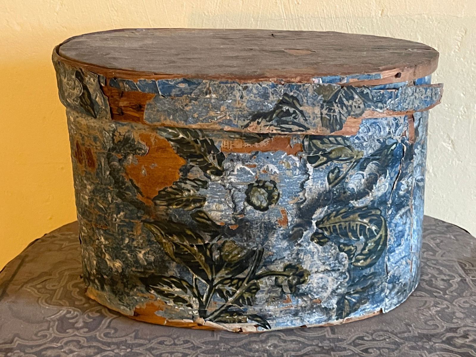 BLUE HANNAH DAVIS WALLPAPER BOX: BLUE HANNAH DAVIS WALLPAPER BOX 9" X 9.5" X 12"